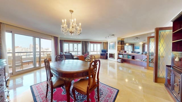 5 sovrum Lägenhet till salu i Palma de Mallorca med garage - 1 295 000 € (Ref: 9812265)
