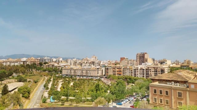 5 sovrum Lägenhet till salu i Palma de Mallorca med garage - 1 295 000 € (Ref: 9812265)