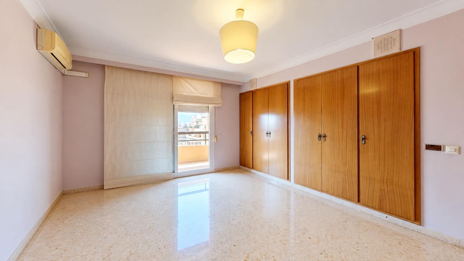 Piso de 5 habitaciones en Palma de Mallorca en venta con garaje - 1.295.000 € (Ref: 9812265)