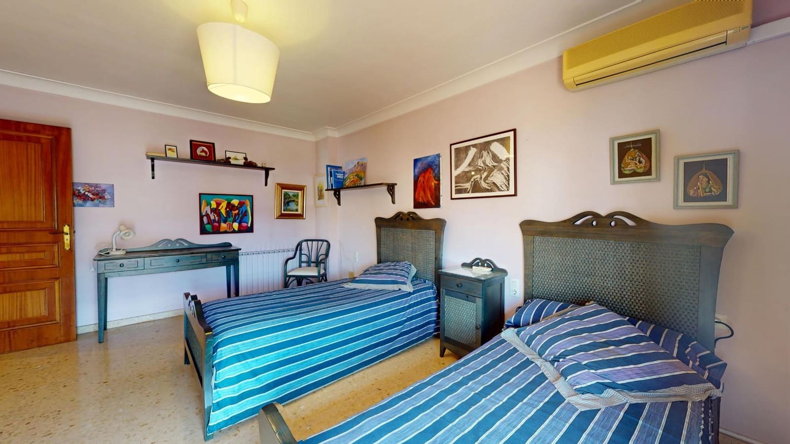 5 bedroom Flat for sale in Palma de Mallorca with garage - € 1,295,000 (Ref: 9812265)