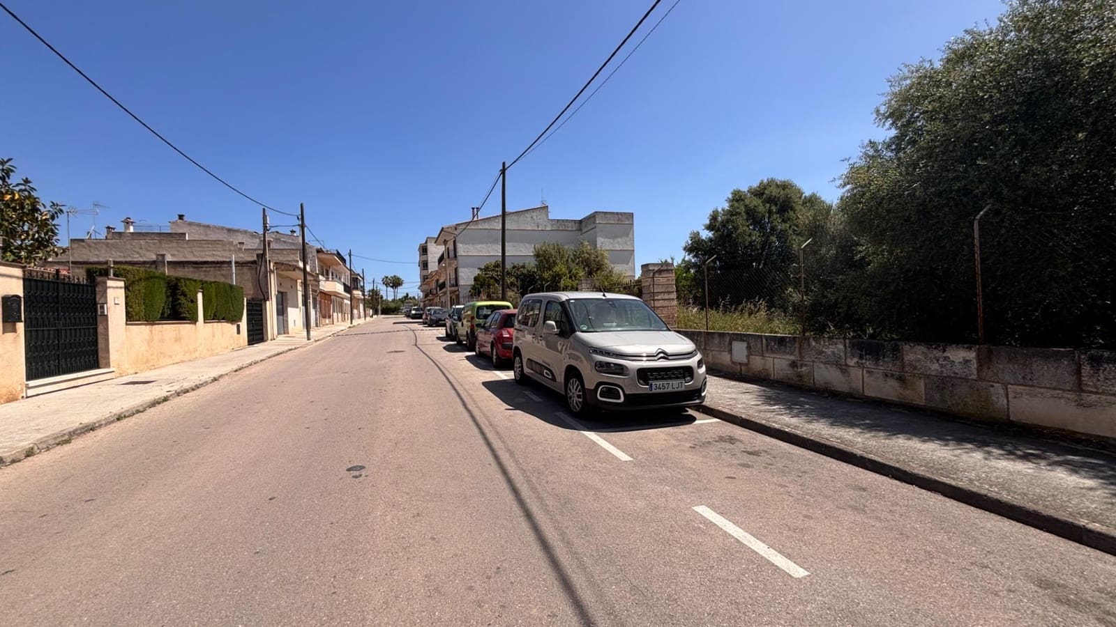 Building Plot for sale in Lloseta - € 370,000 (Ref: 9815995)