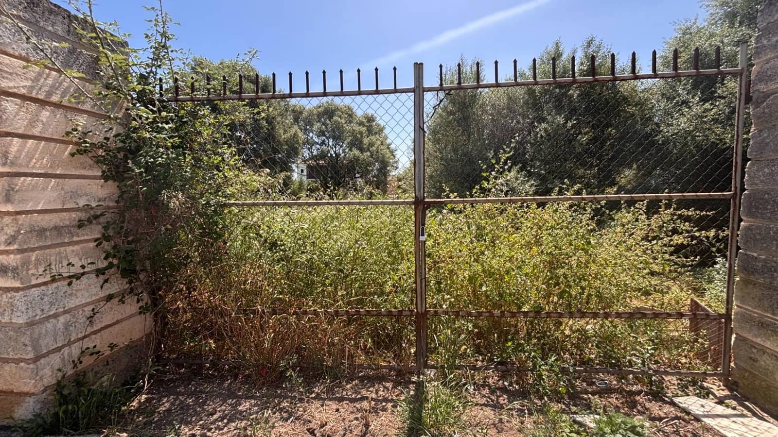 Building Plot for sale in Lloseta - € 370,000 (Ref: 9815995)