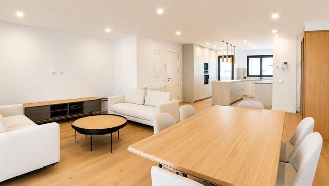3 bedroom Flat for sale in Sant Jaume, Palma de Mallorca with garage - € 1,595,000 (Ref: 9843663)