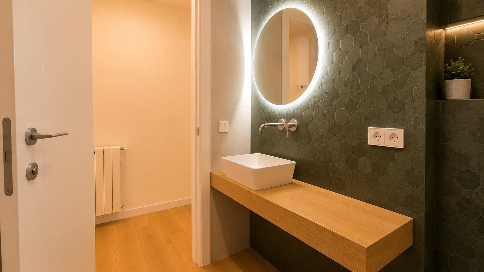 3 bedroom Flat for sale in Palma de Mallorca with garage - € 1,595,000 (Ref: 9843663)