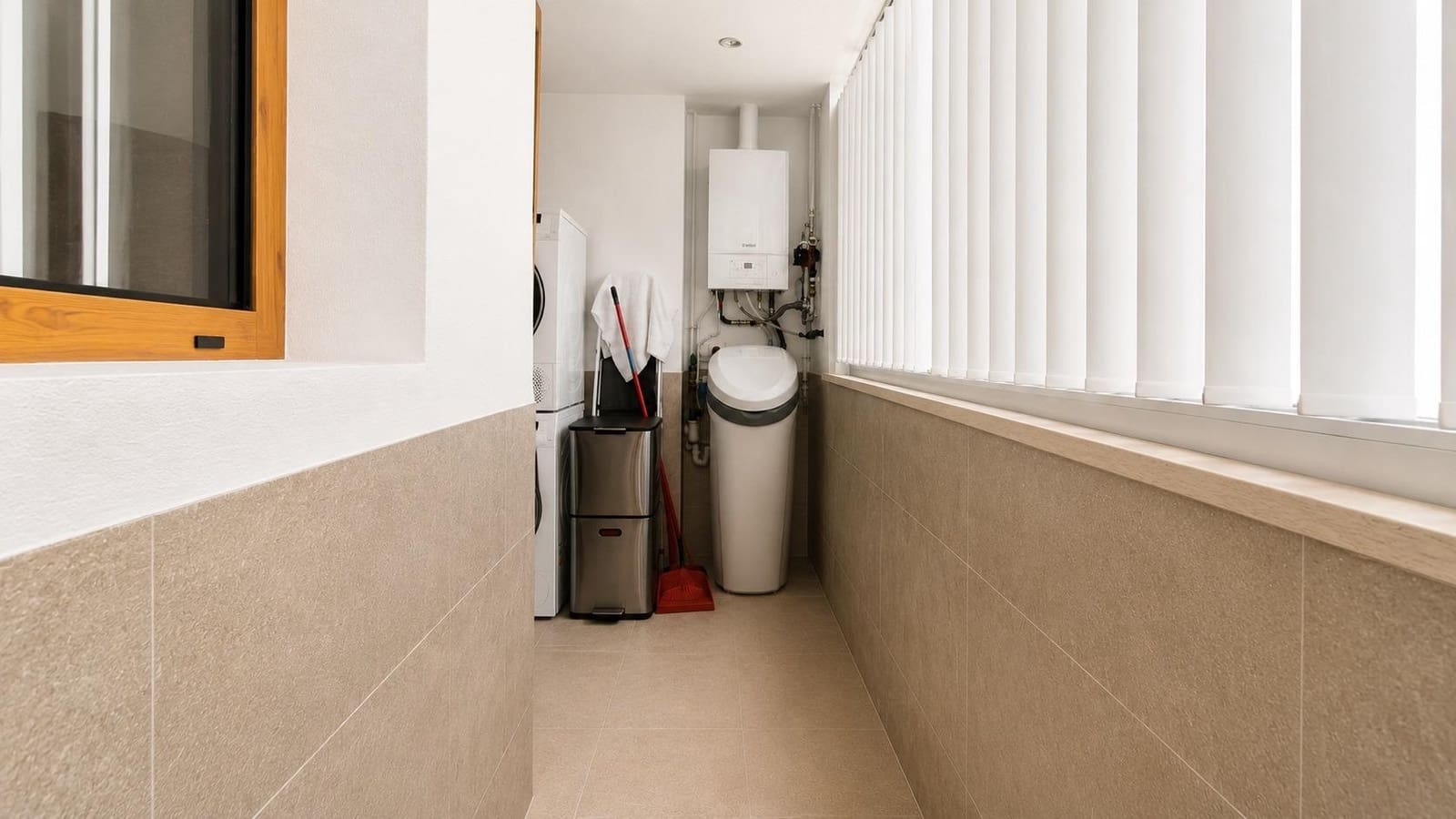 3 bedroom Flat for sale in Palma de Mallorca with garage - € 1,595,000 (Ref: 9843663)
