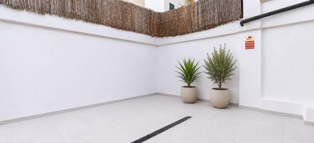 2 soverom Leilighet til salgs i Santa Catalina, Palma de Mallorca - € 399 000 (Ref: 9927546)