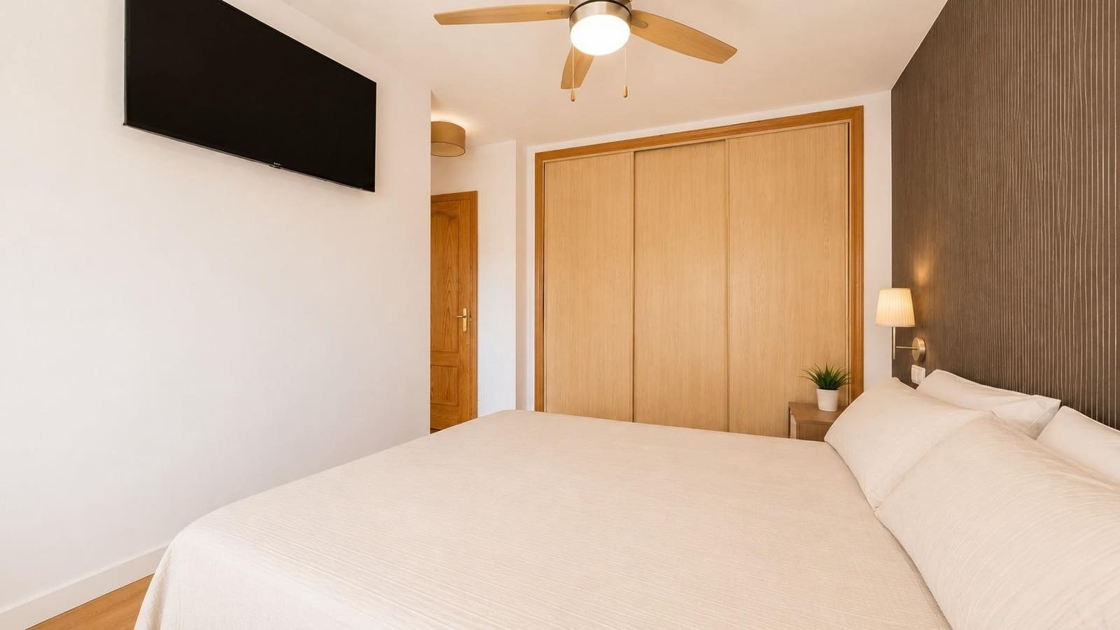 3 bedroom Penthouse for sale in Palma de Mallorca with garage - € 549,000 (Ref: 9929507)
