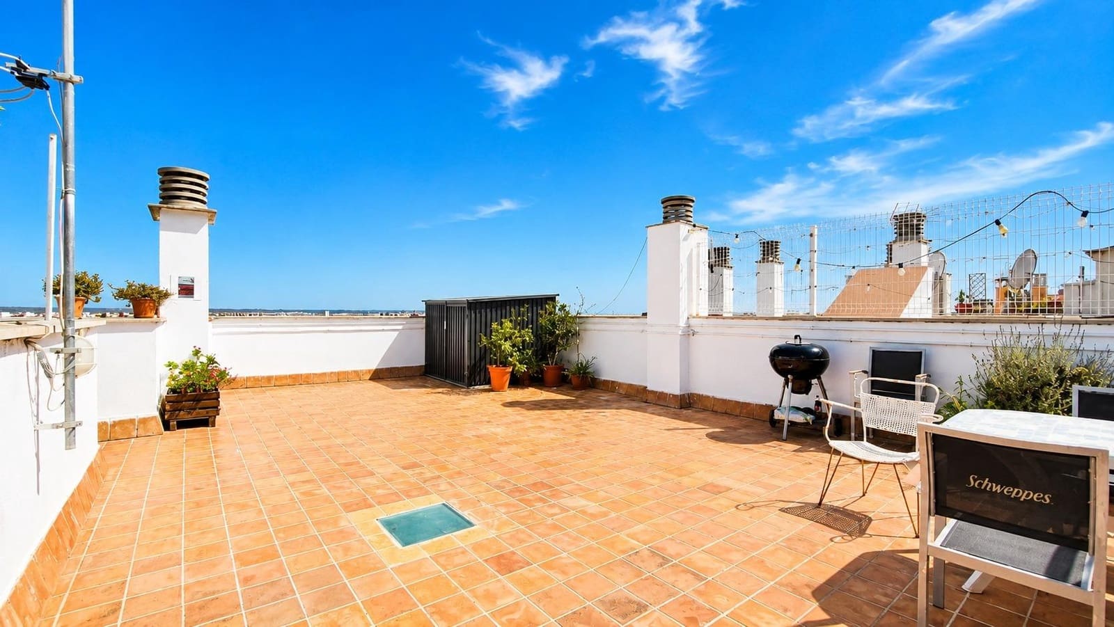 3 bedroom Penthouse for sale in Palma de Mallorca with garage - € 549,000 (Ref: 9929507)