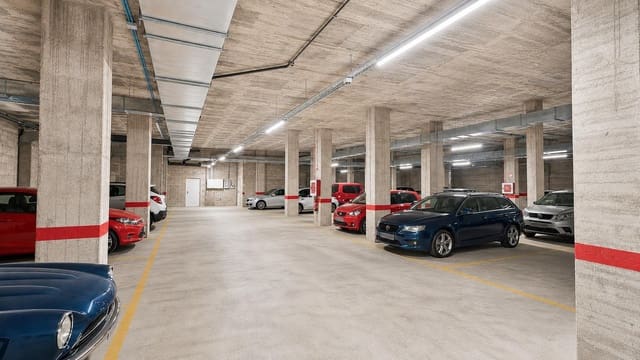 Garage te huur in Santa Catalina, Palma de Mallorca - € 230 (Ref: 9938327)