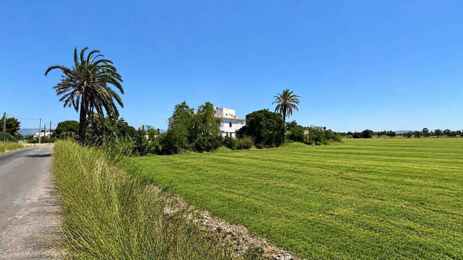 8 bedroom Finca/Country House for sale in Son Ferriol with garage - € 1,400,000 (Ref: 9940101)