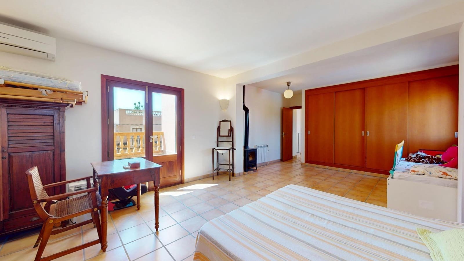 4 bedroom Villa for sale in Palma de Mallorca with pool - € 950,000 (Ref: 9949926)