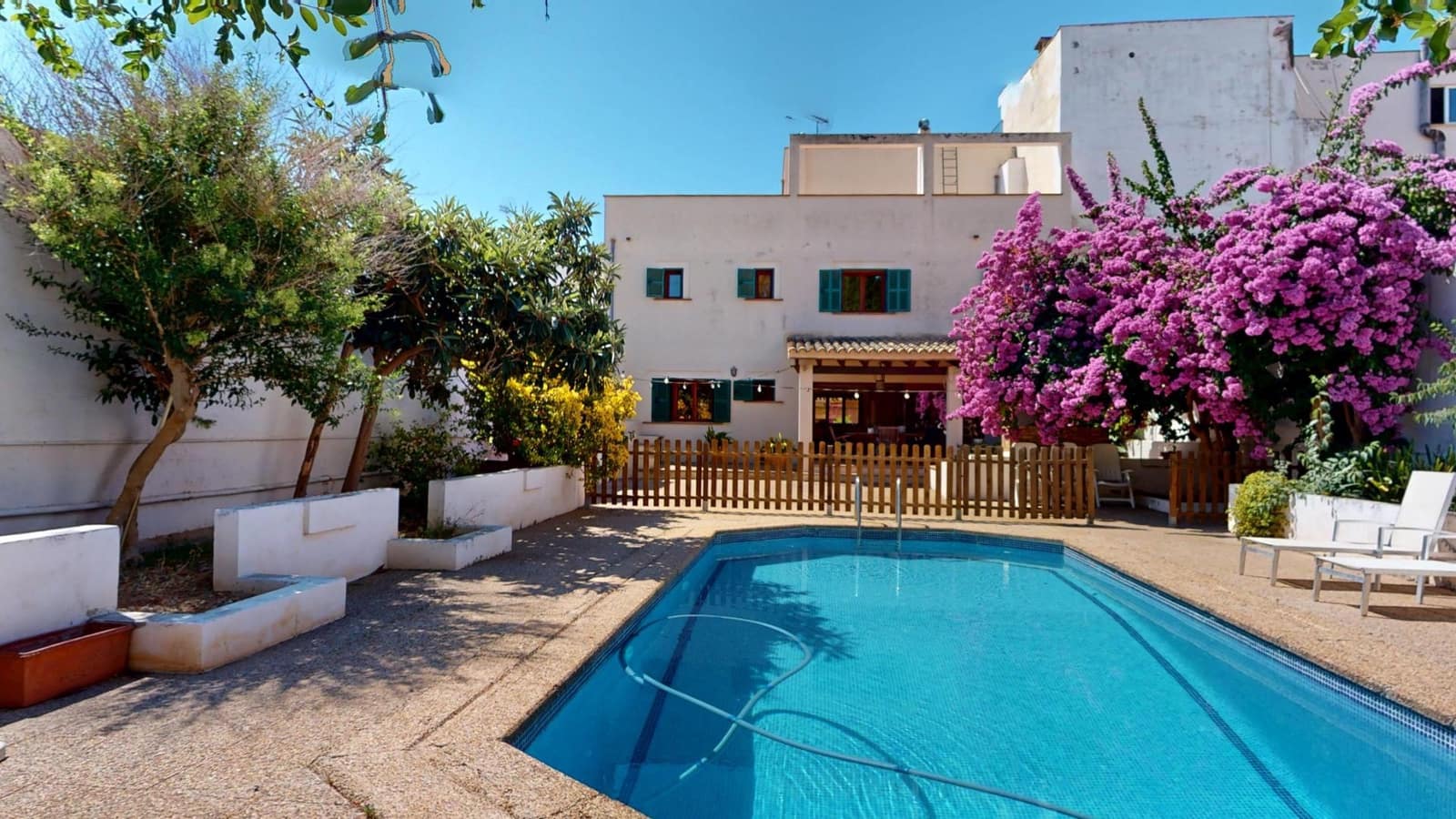 4 bedroom Villa for sale in Palma de Mallorca with pool - € 950,000 (Ref: 9949926)