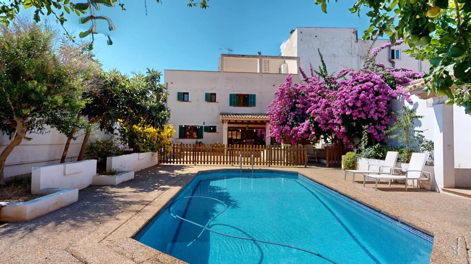 4 bedroom Villa for sale in Palma de Mallorca with pool - € 950,000 (Ref: 9949926)