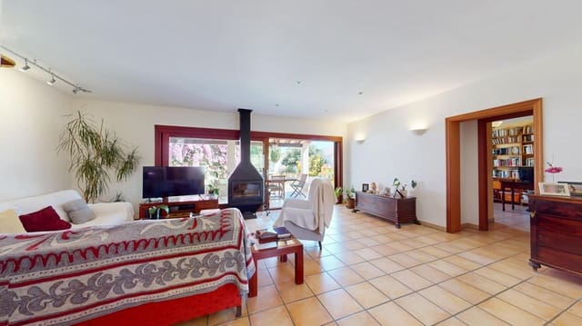 4 slaapkamer Villa te koop in Palma de Mallorca met zwembad - € 950.000 (Ref: 9949926)