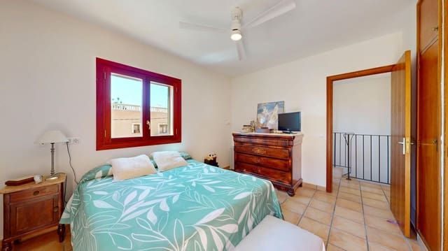4 slaapkamer Villa te koop in Palma de Mallorca met zwembad - € 950.000 (Ref: 9949926)