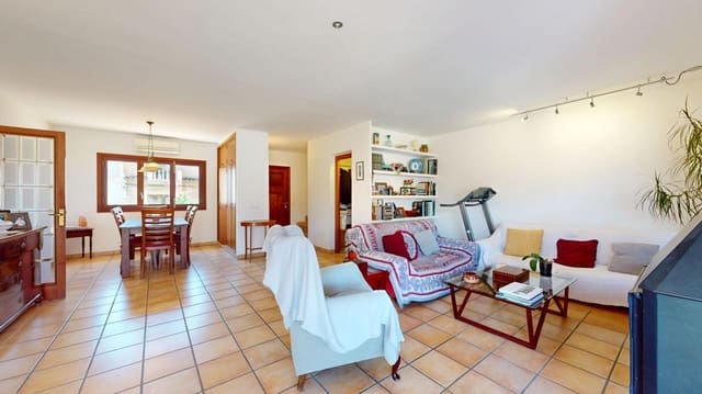 4 slaapkamer Villa te koop in Palma de Mallorca met zwembad - € 950.000 (Ref: 9949926)