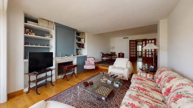 4 bedroom Flat for sale in Palma de Mallorca with pool garage - € 900,000 (Ref: 9965386)