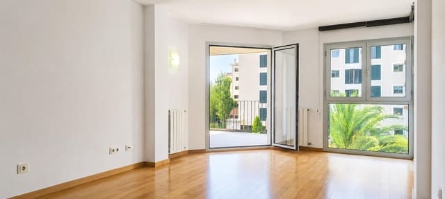 2 bedroom Flat for sale in Palma de Mallorca with pool garage - € 850,000 (Ref: 9986966)