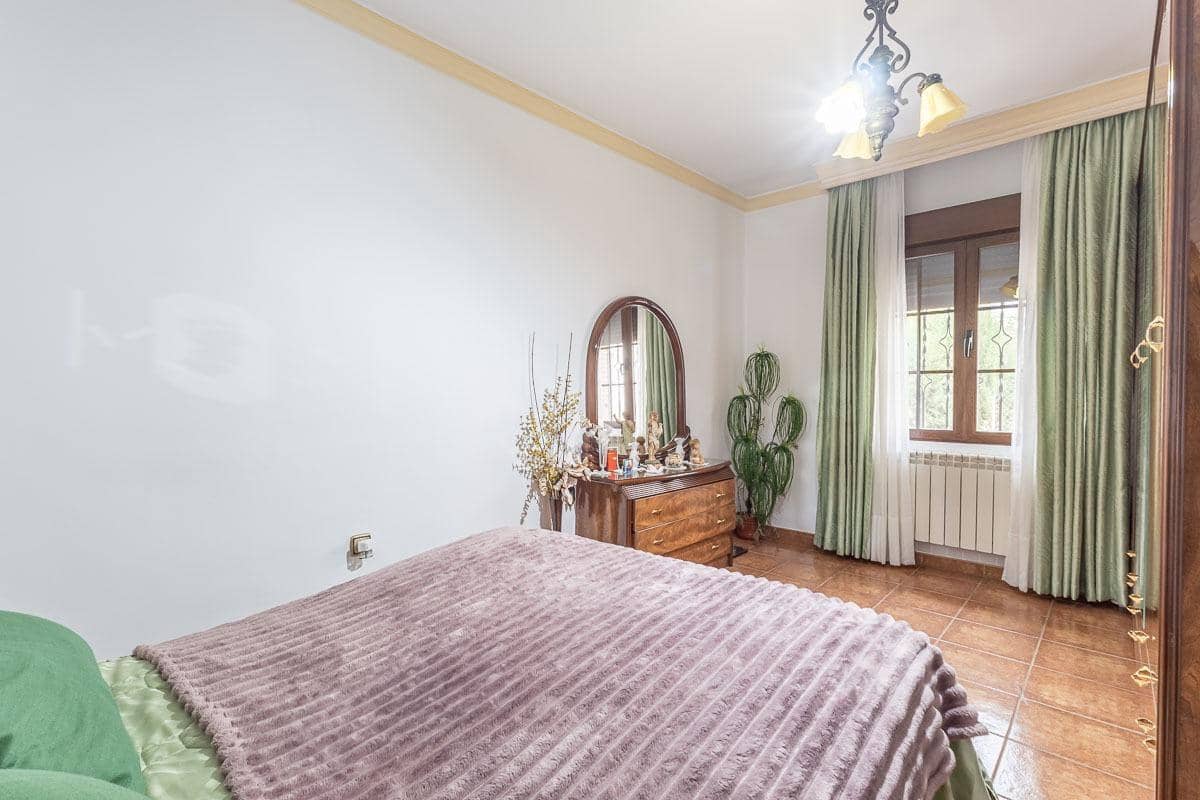 4 Zimmer Villa zu verkaufen in Santa Fe mit Garage - 360.000 € (Ref: 10004144)