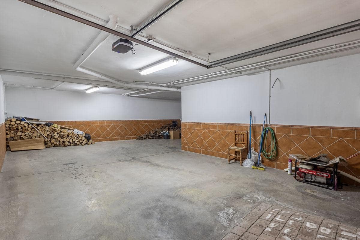 4 Zimmer Villa zu verkaufen in Santa Fe mit Garage - 360.000 € (Ref: 10004144)