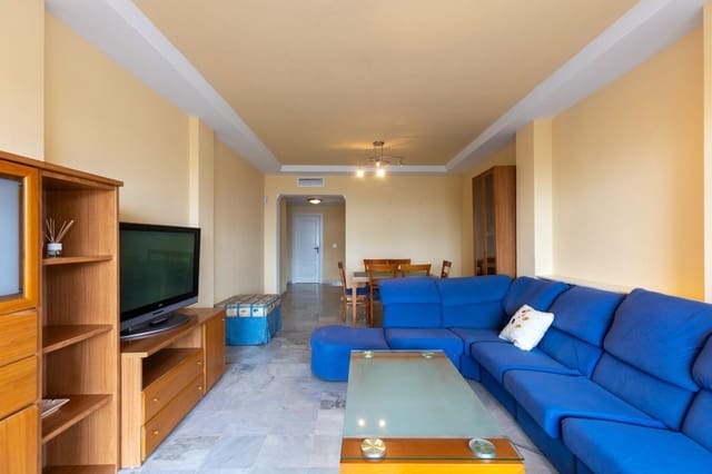 Piso de 3 habitaciones en La Herradura, Almuñécar en venta con piscina garaje - 369.500 € (Ref: 10004146)