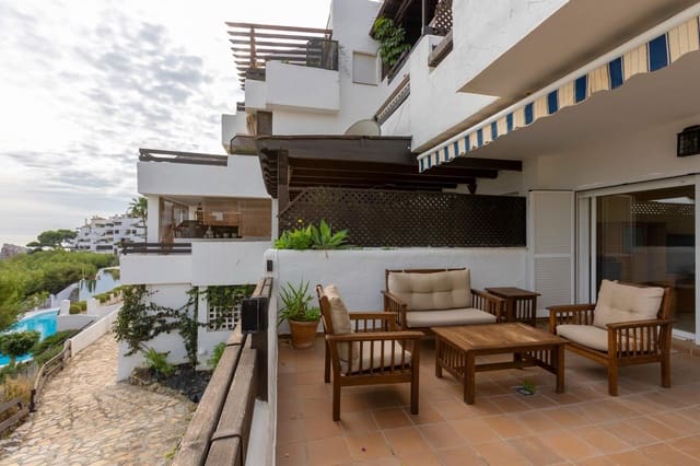 Piso de 3 habitaciones en La Herradura, Almuñécar en venta con piscina garaje - 369.500 € (Ref: 10004146)