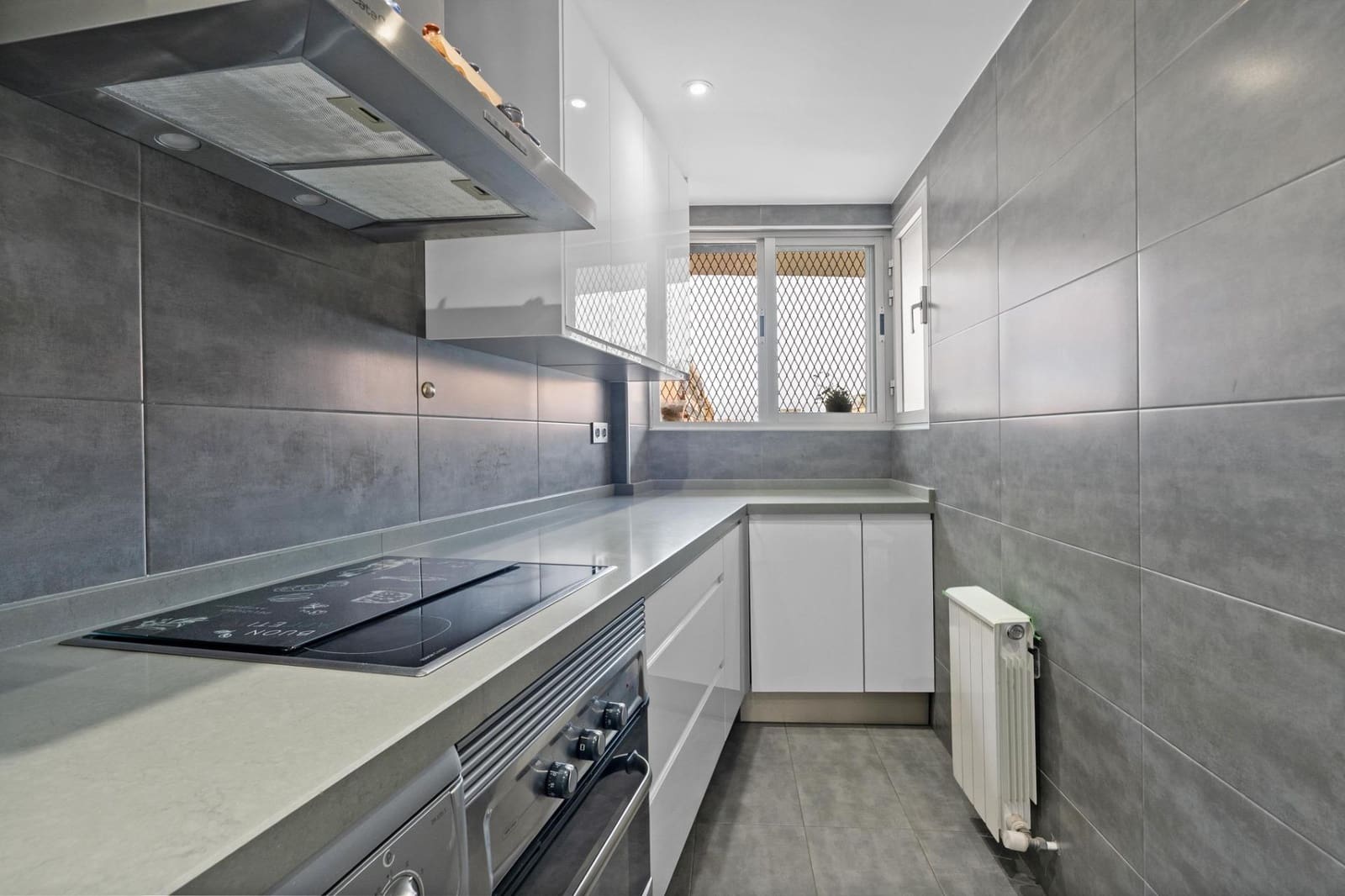 3 slaapkamer Penthouse te koop in Granada stad met garage - € 298.000 (Ref: 10004147)