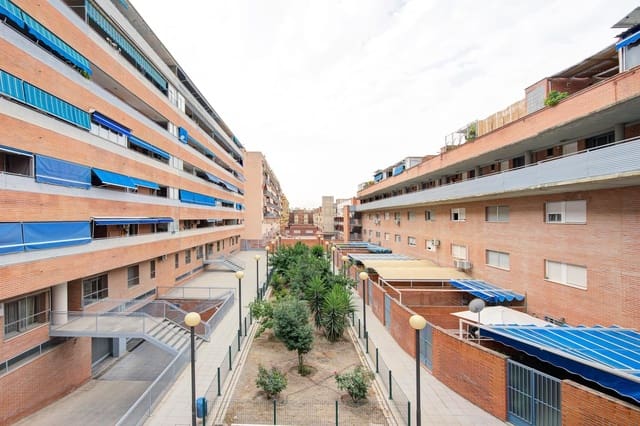 3 slaapkamer Penthouse te koop in Granada stad met garage - € 298.000 (Ref: 10004147)