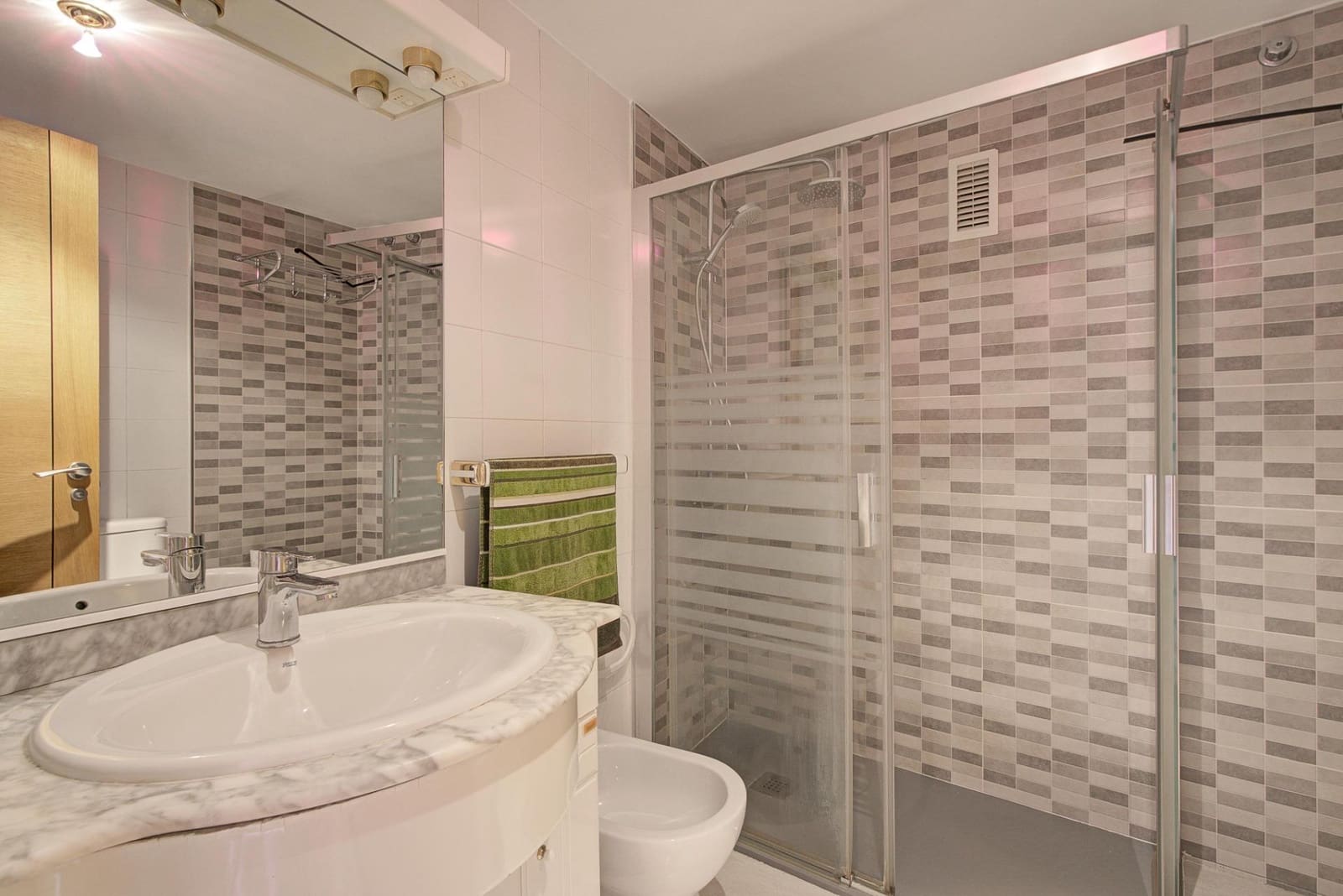 3 slaapkamer Penthouse te koop in Granada stad met garage - € 298.000 (Ref: 10004147)