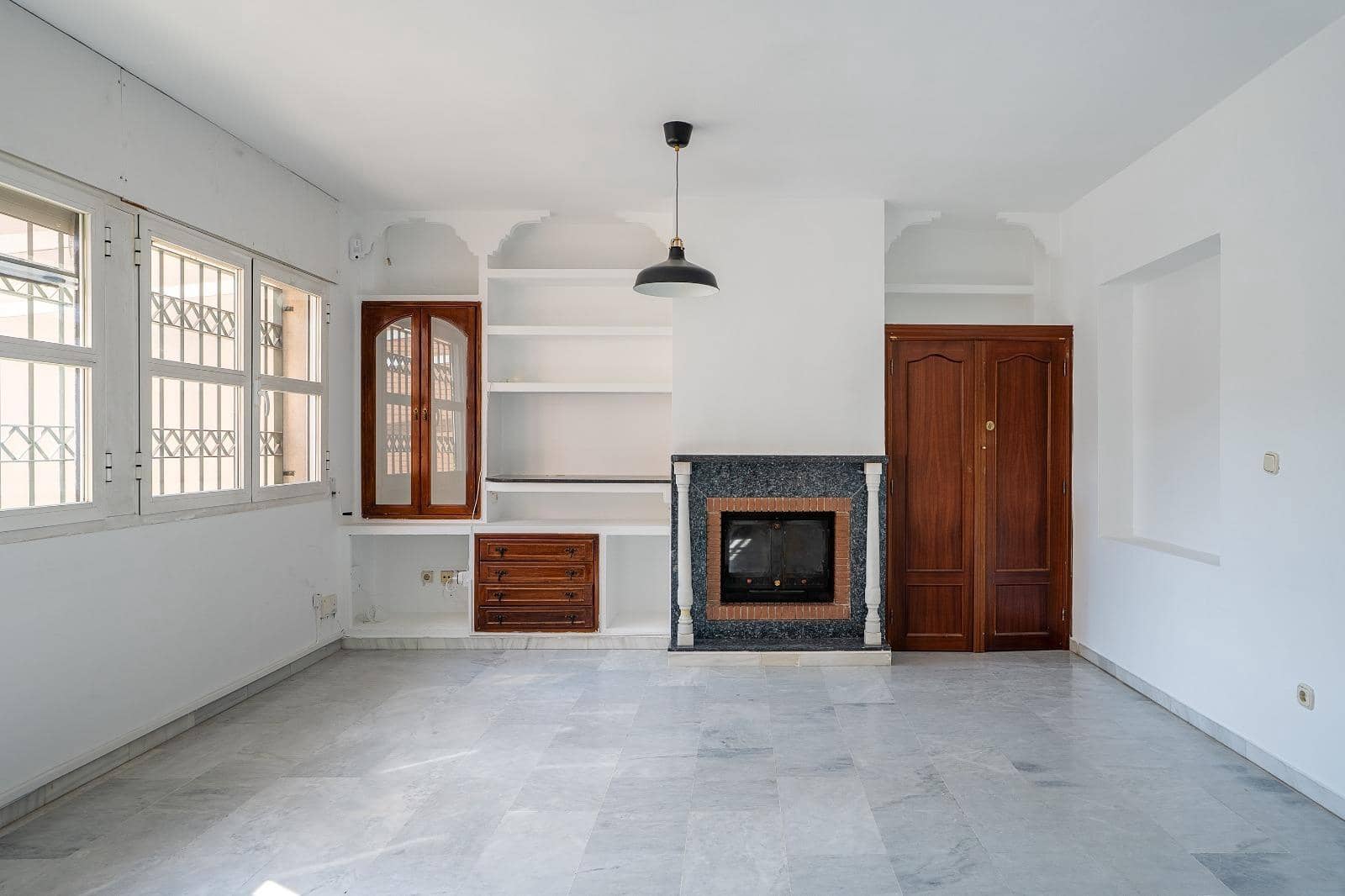 6 slaapkamer Huis te koop in Granada stad met zwembad garage - € 550.000 (Ref: 10004149)