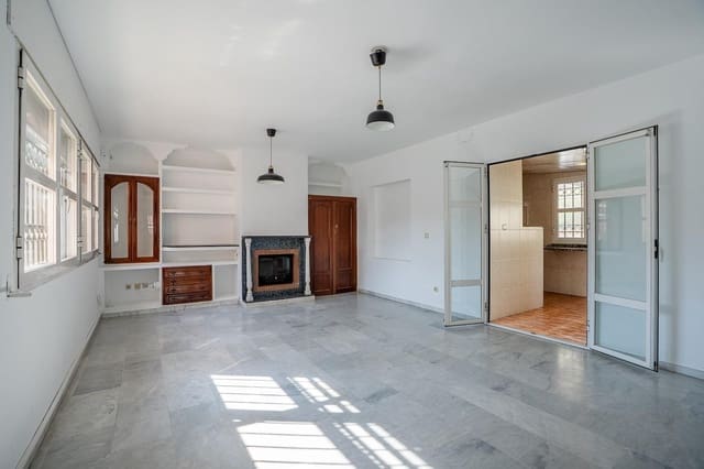 6 slaapkamer Huis te koop in Granada stad met zwembad garage - € 550.000 (Ref: 10004149)