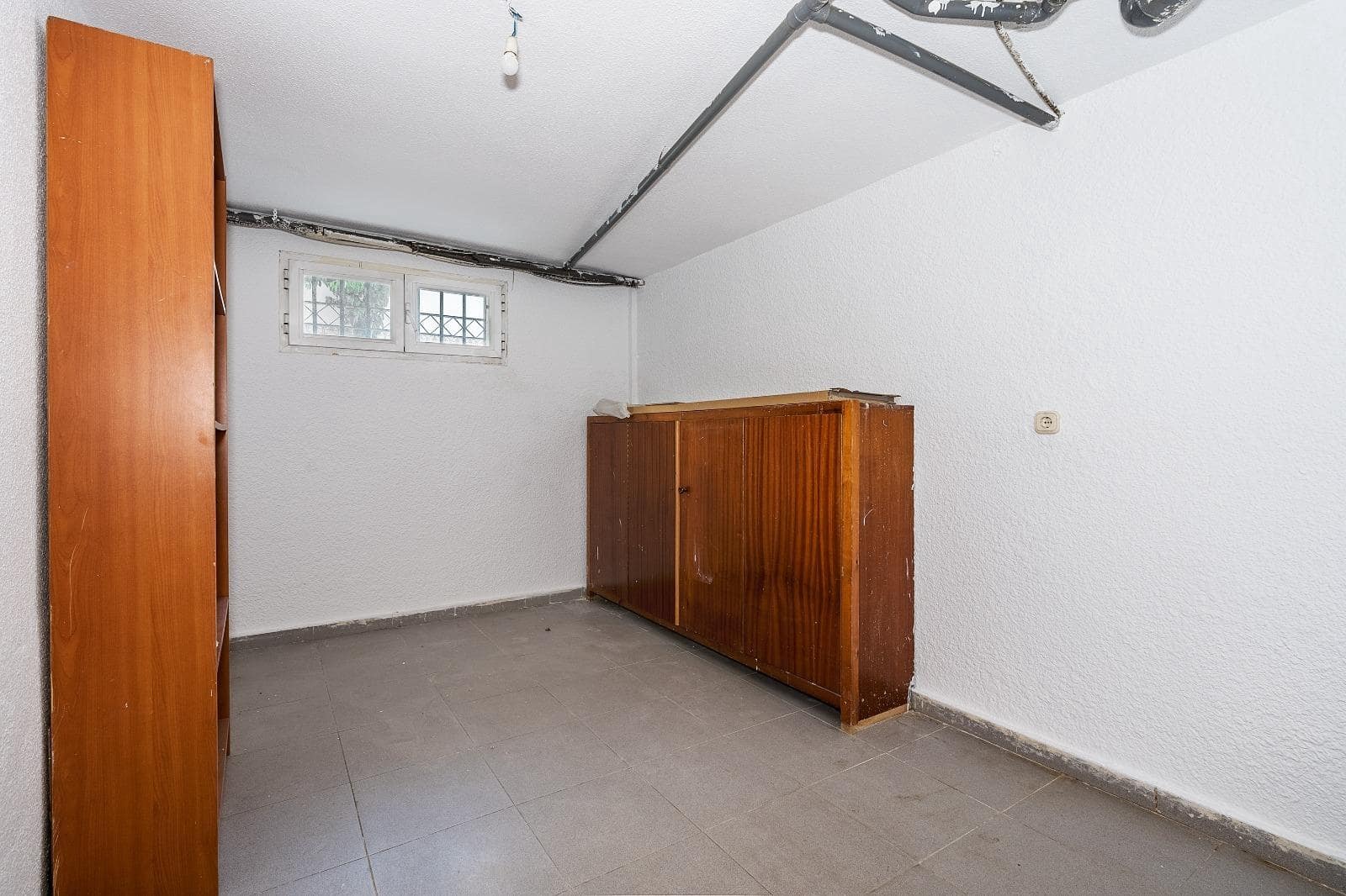 6 slaapkamer Huis te koop in Granada stad met zwembad garage - € 550.000 (Ref: 10004149)