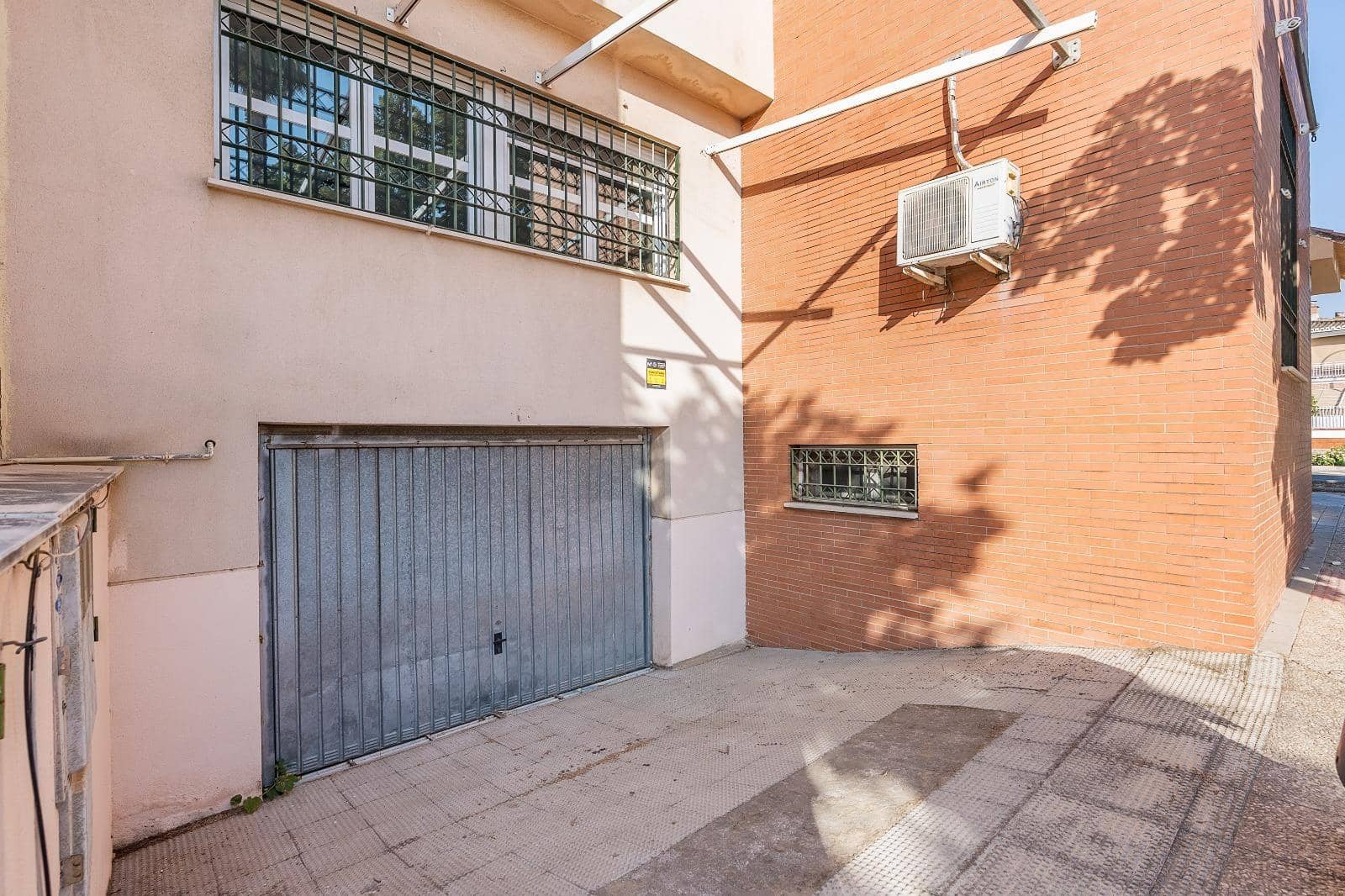 6 slaapkamer Huis te koop in Granada stad met zwembad garage - € 550.000 (Ref: 10004149)