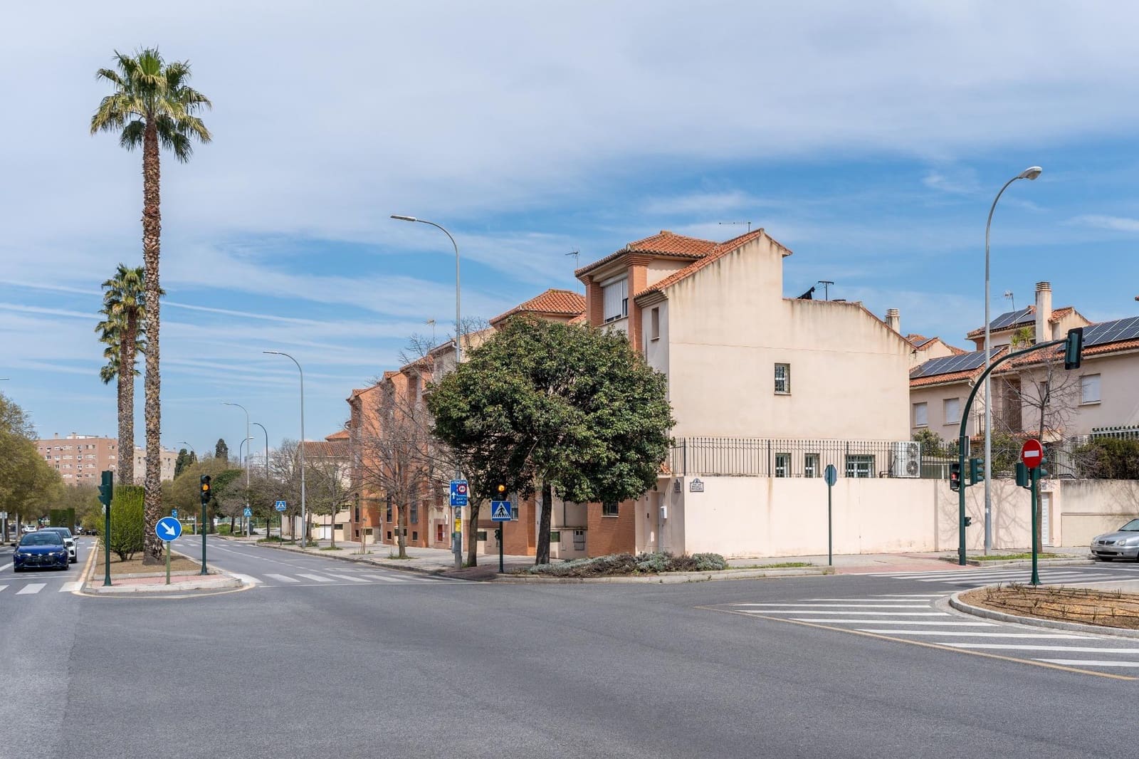 6 slaapkamer Huis te koop in Granada stad met zwembad garage - € 550.000 (Ref: 10004149)