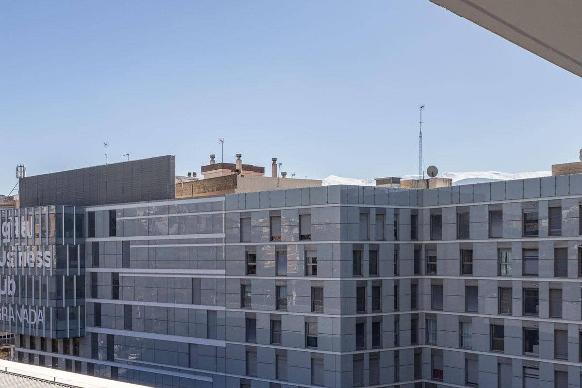 4 soveværelse Lejlighed til salg i Granada by med garage - € 635.000 (Ref: 10009287)