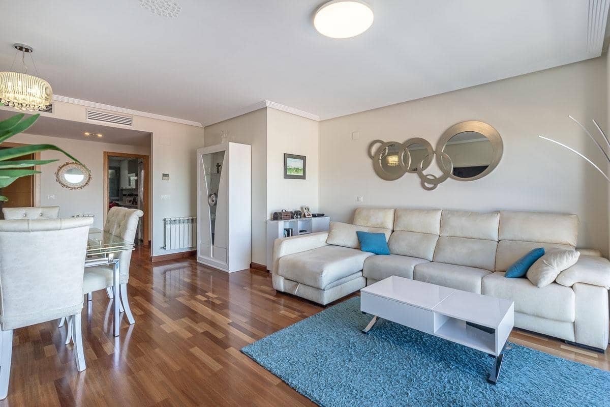 4 soveværelse Lejlighed til salg i Granada by med garage - € 635.000 (Ref: 10009287)