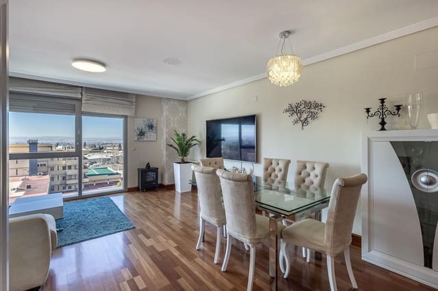 4 camera da letto Appartamento in vendita in Granada città con garage - 635.000 € (Rif: 10009287)