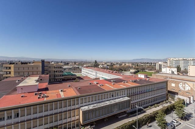 4 camera da letto Appartamento in vendita in Granada città con garage - 635.000 € (Rif: 10009287)