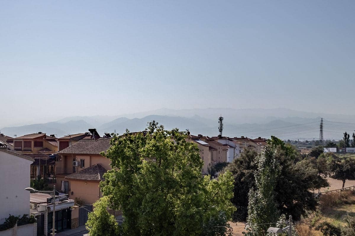 4 bedroom Semi-detached Villa for sale in Las Gabias with pool garage - € 390,000 (Ref: 10011654)