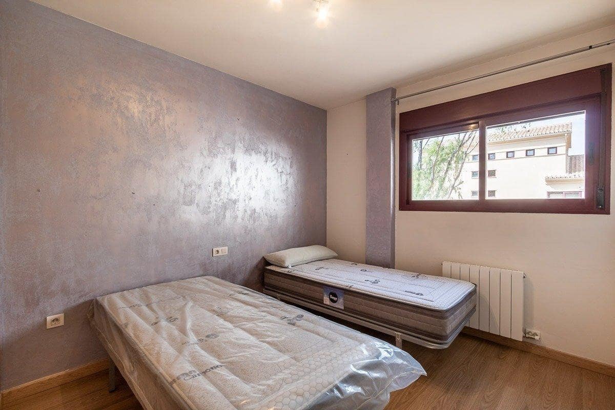 3 soveværelse Byhus til salg i Gojar med swimmingpool garage - € 398.000 (Ref: 10011655)
