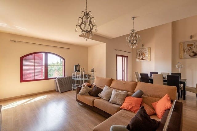 3 soveværelse Byhus til salg i Gójar med swimmingpool garage - € 398.000 (Ref: 10011655)