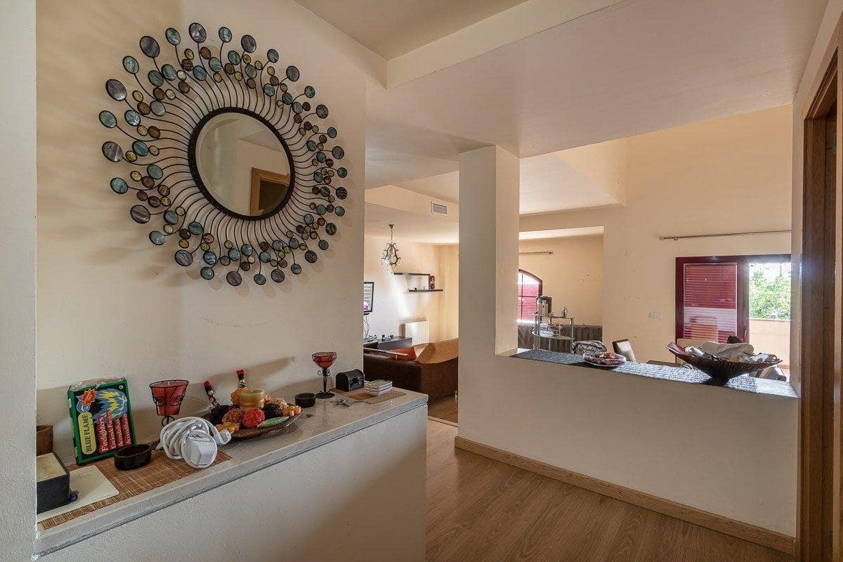 3 soveværelse Byhus til salg i Gojar med swimmingpool garage - € 398.000 (Ref: 10011655)
