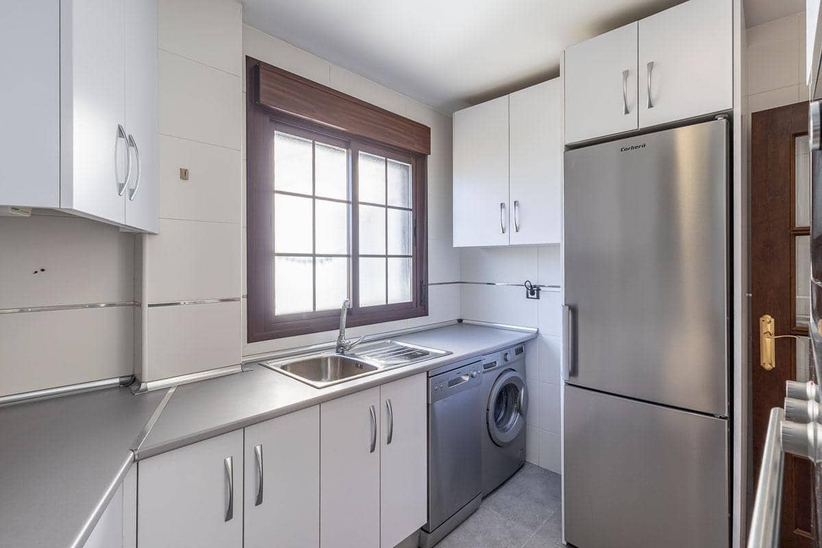 2 quarto Apartamento para venda em La Zubia - 159 000 € (Ref: 10013332)