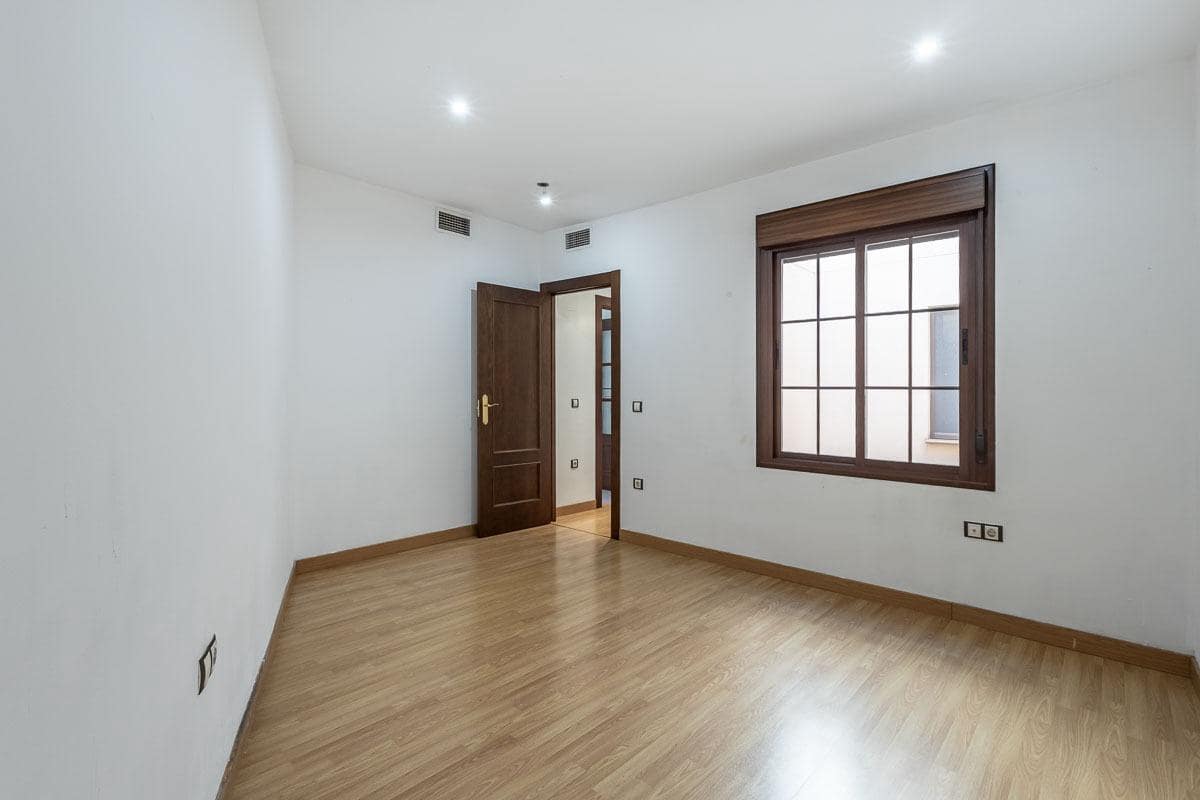 2 quarto Apartamento para venda em La Zubia - 159 000 € (Ref: 10013332)