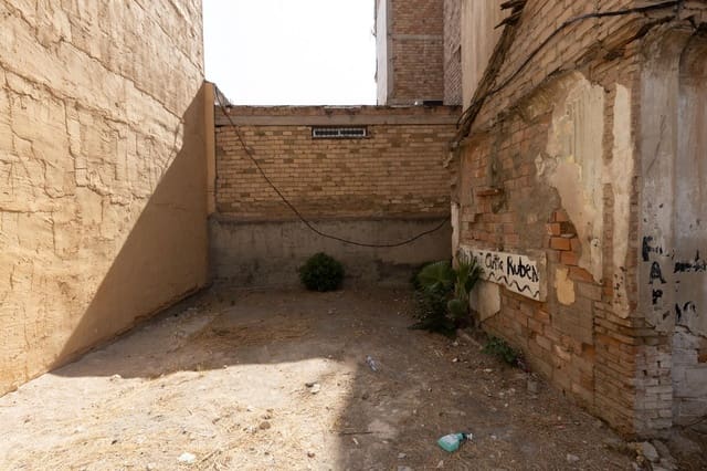 Terreno para Construção para venda em Zaidin, Granada cidade - 55 000 € (Ref: 10015797)