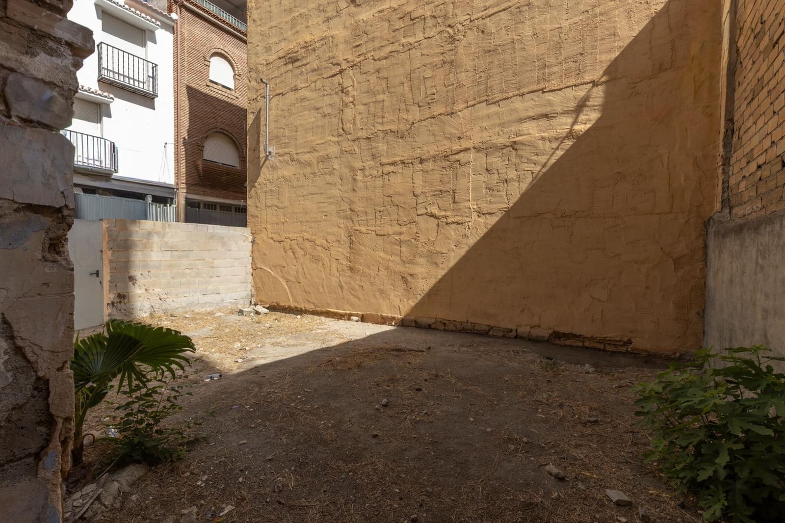 Terreno para Construção para venda em Granada cidade - 55 000 € (Ref: 10015797)