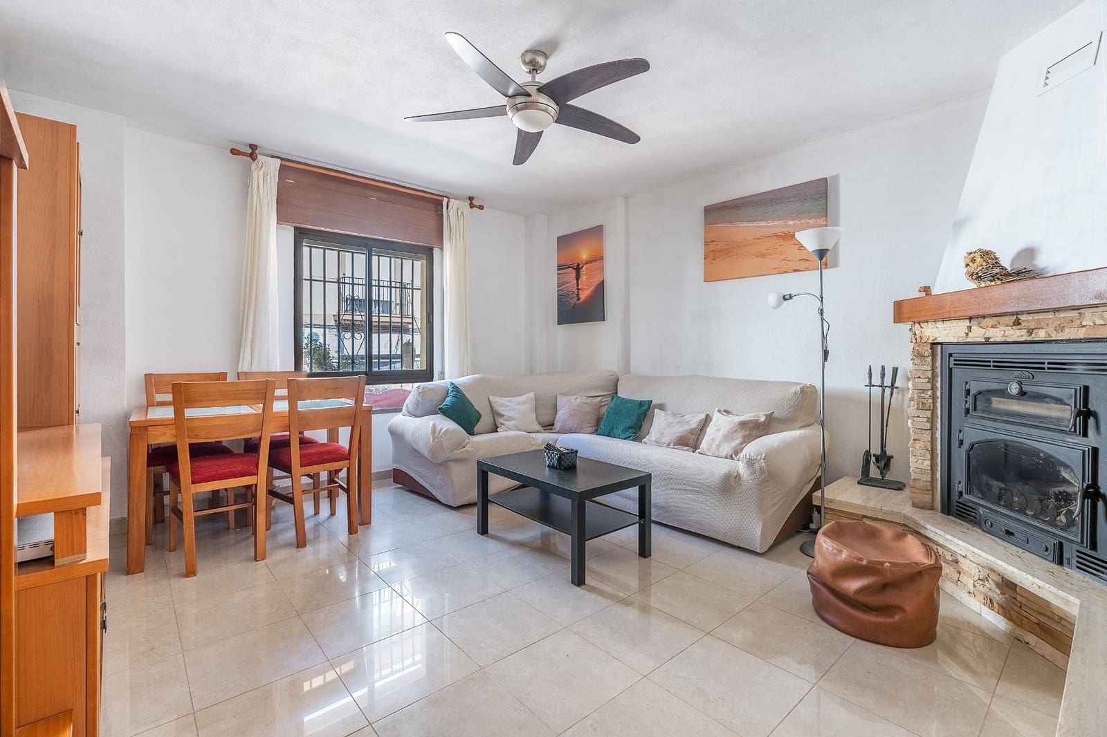 Adosado de 3 habitaciones en Peligros en venta con garaje - 210.000 € (Ref: 10021127)