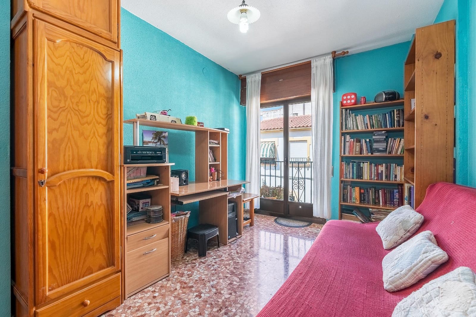 Adosado de 3 habitaciones en Peligros en venta con garaje - 210.000 € (Ref: 10021127)