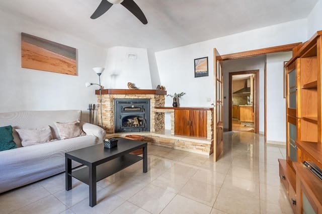 Adosado de 3 habitaciones en Peligros en venta con garaje - 210.000 € (Ref: 10021127)
