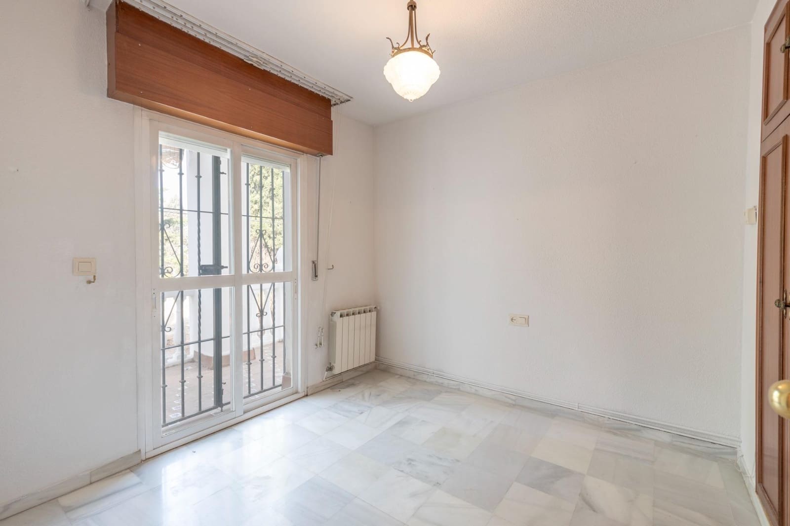 5 Zimmer Doppelhaus zu verkaufen in Granada Stadt mit Pool Garage - 450.000 € (Ref: 10021128)